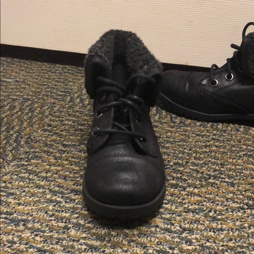Boots - Picture 2 of 3